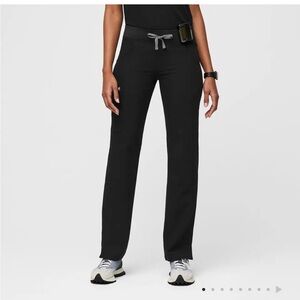 Figs black kade cargo pants XS tall